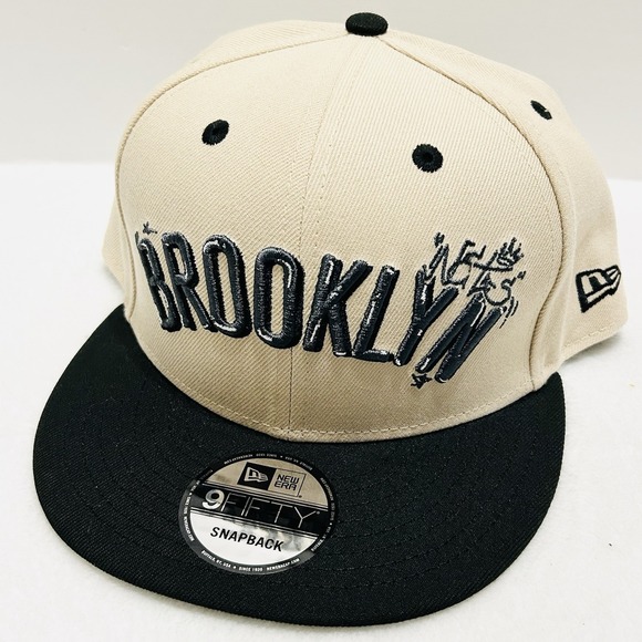 New Era Other - New Era Brooklyn Nets Team Art 9FIFTY Hat Cap Adjustable Snapback Beige NBA